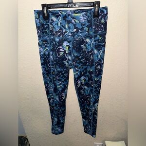 Women’s Layer 8 Athletic Leggings Size Small